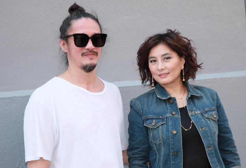 賭王女婿三度病重緊急出國做手術,何超儀停工陪伴,已花掉數千萬