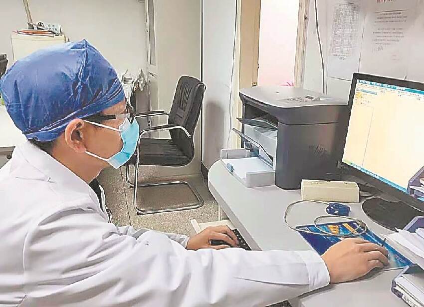 肝癌指數飆破4千!83歲阿嬤「肝癌沒人顧」不肯開刀 天天吃一食物「7個月後腫瘤消失」醫生也看傻