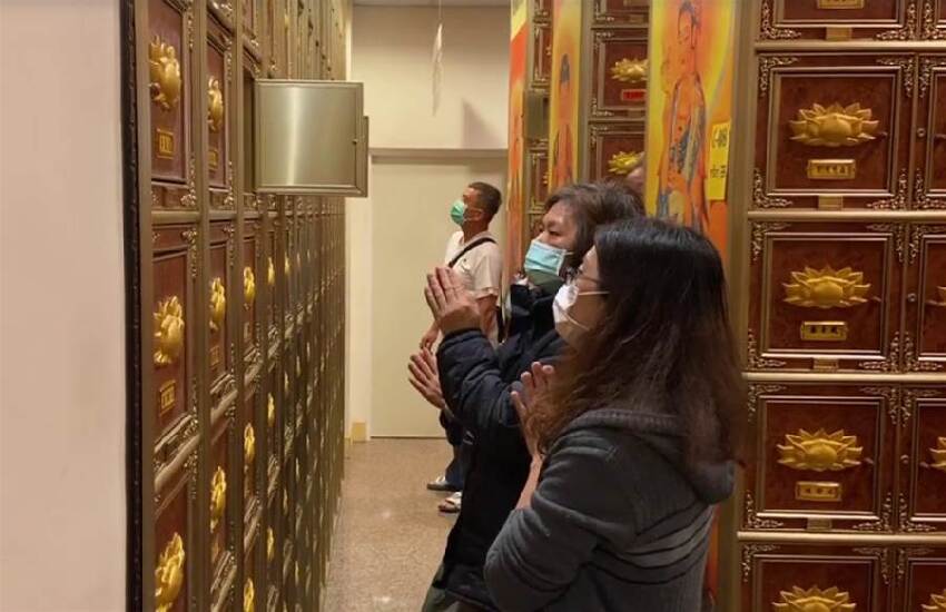 清明節靈骨塔祭拜的8大禁忌！「這類人」千萬不能去！小心惹禍上身，神仙都救不了你！