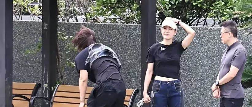 言承旭墓園祭拜大S！停13分鐘...不見具俊曄，卻看見「他1個遺留物」轉身瞬間淚崩：太殘酷